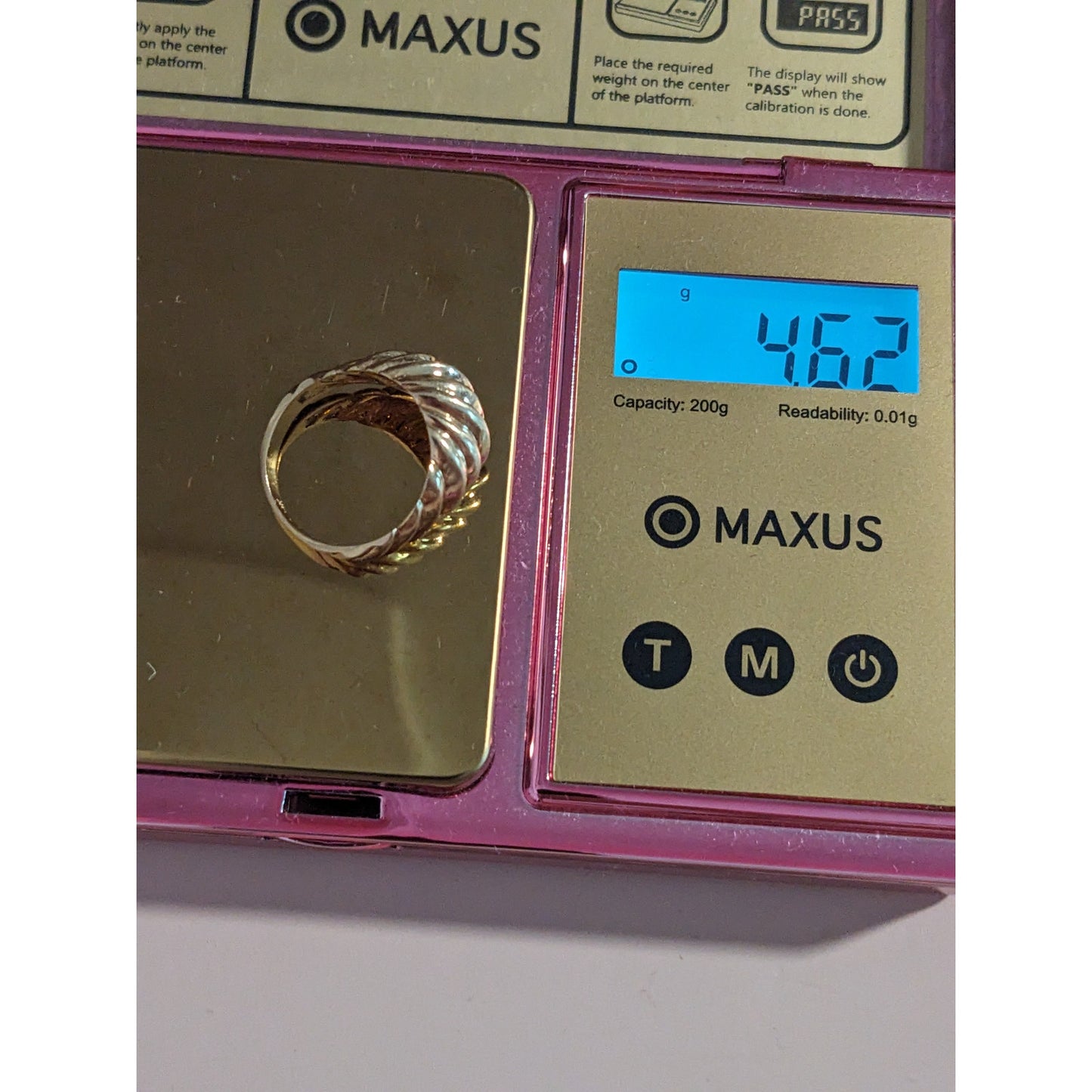 Vintage 14k Yellow Gold Wave-y Carved Fluted Dome Ring Size 6.25US