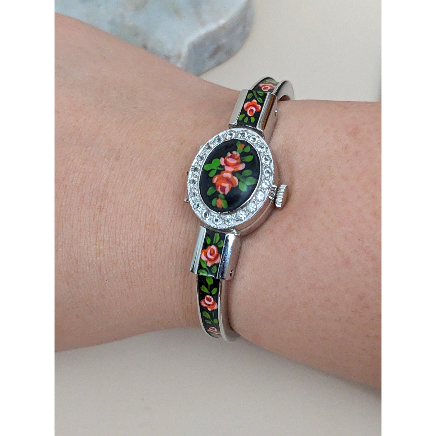 Vintage Chandler Silver Tone Peek a boo Watch Black and Flower Enamel Working