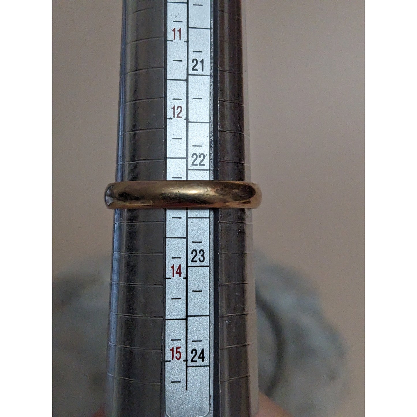 Vintage 14k Yellow Gold Plain Wedding Band Size 13 5g