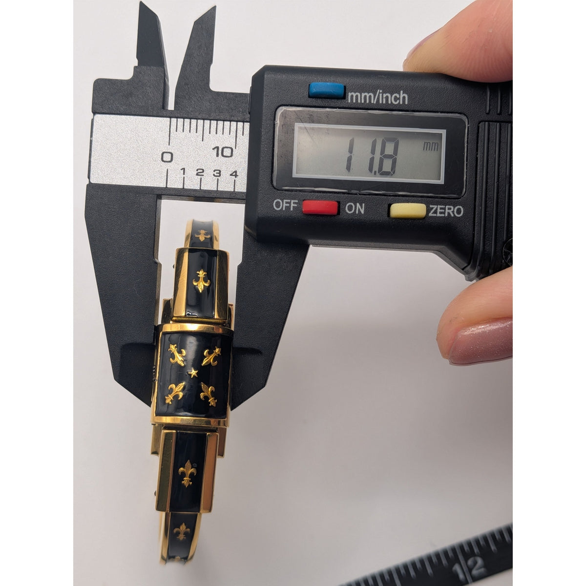 Vintage Chandler Gold Tone Peekaboo Watch Black Enamel Gold Fluer De Lis Accents