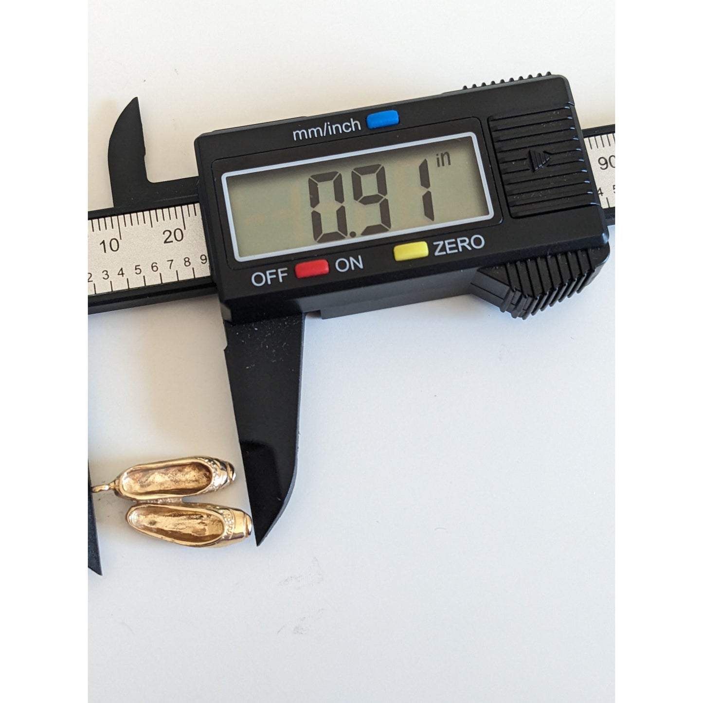 Vintage 14k Yellow Gold Slipper Flats Shoes Charm Pendant (Needs bail)