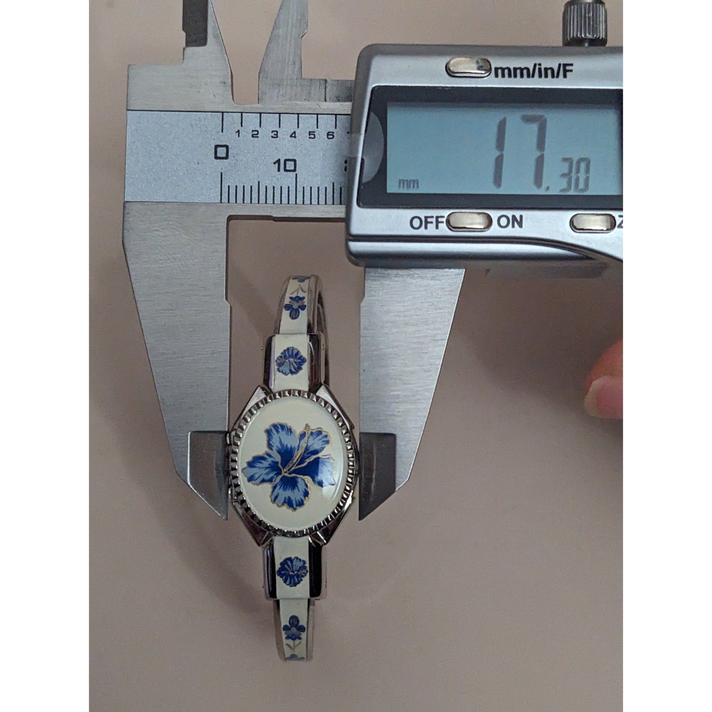 Vintage Andre Mouche Silver Tone Peekaboo Watch White Enamel Blue Flowers