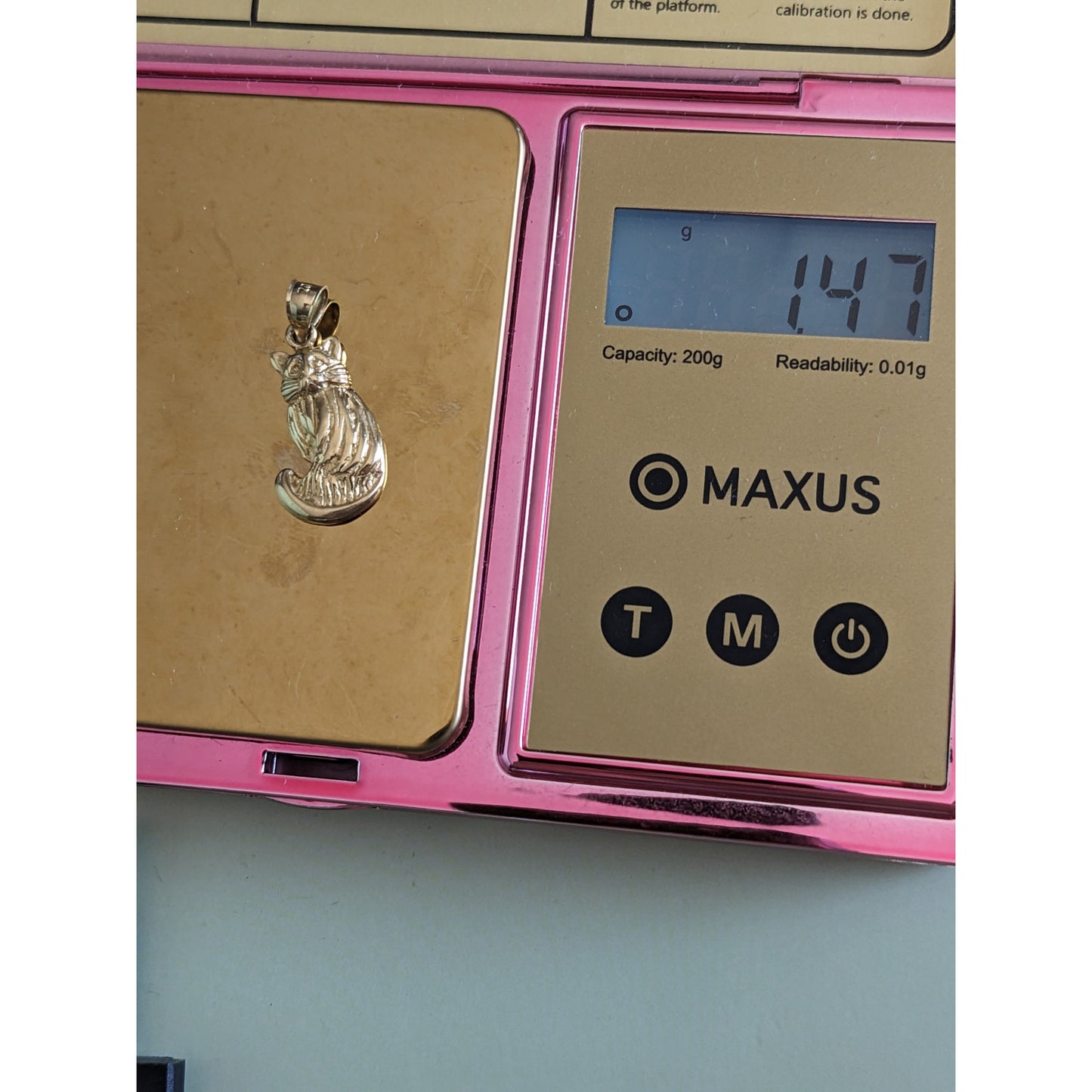 Vintage 14k Carved Kitty / Cat Charm Pendant