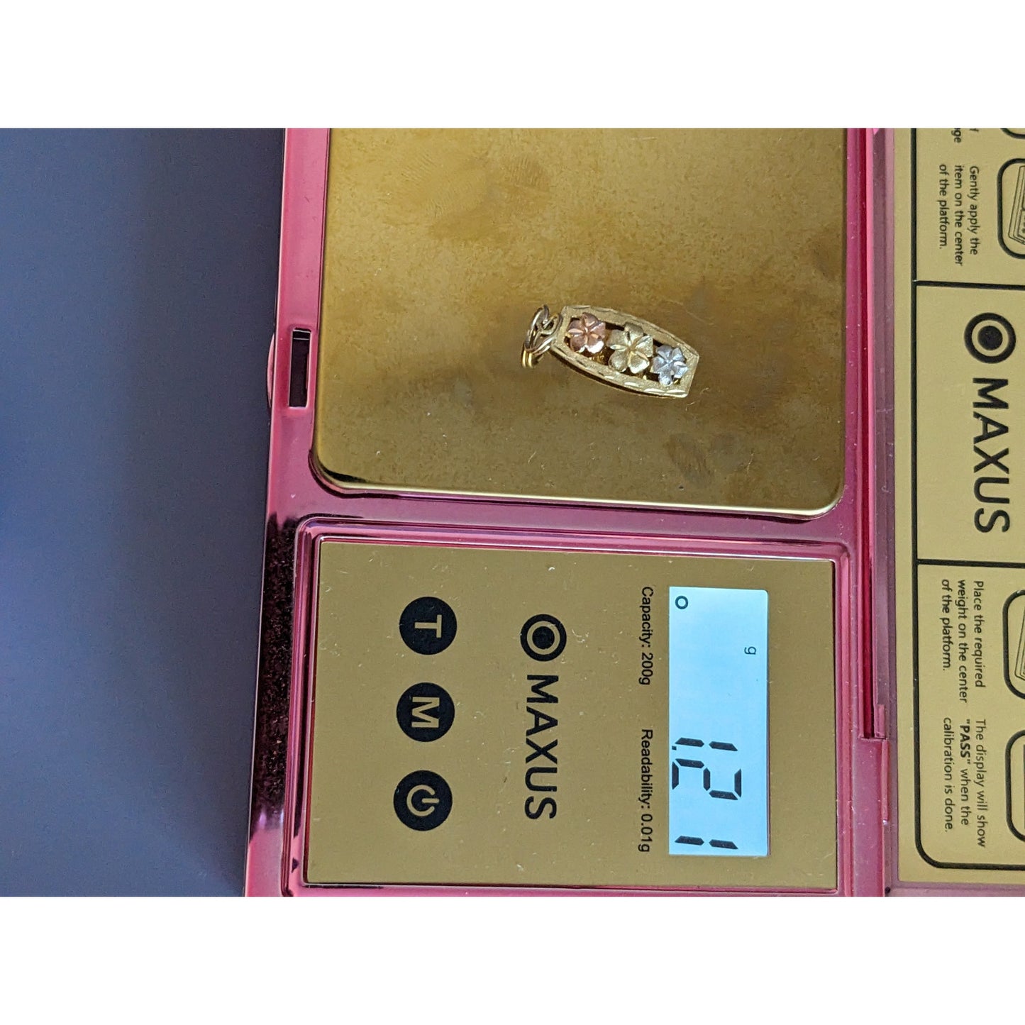 Estate Unmarked 14k Solid Tricolor Gold Hawaiian Plumeria Vertical Pendant