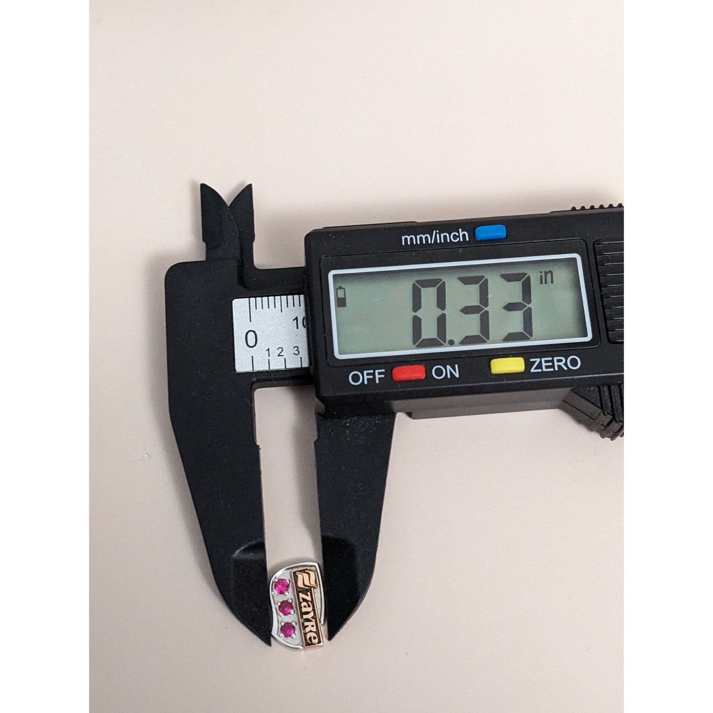 FLAW Scrap Vintage 10k Gold Zayre Department Store Pin broken