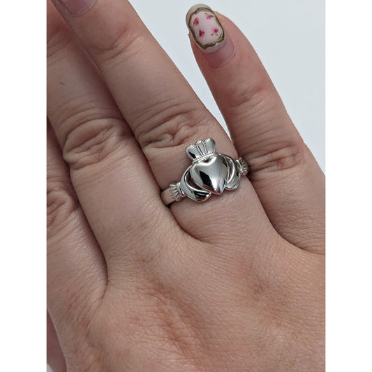 Estate 14k White Gold Irish Claddagh Heart Crown Ring Size 7