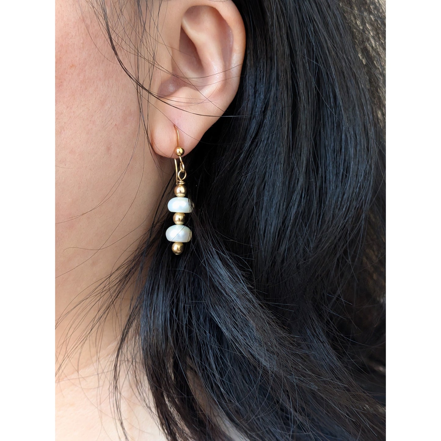 Vintage 10k Unmarked Yellow Gold and White Pearl Dangle Earrings