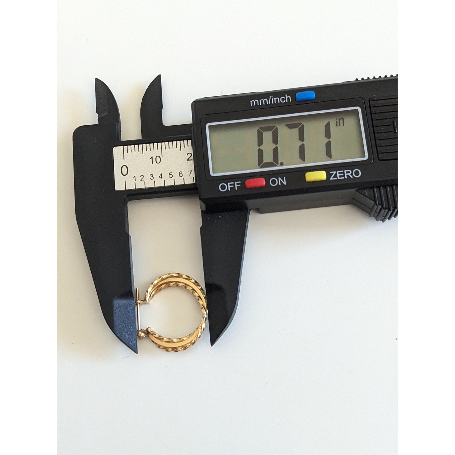 Estate 14k Yellow Gold 3 Layered Twist Wire Hoop Earrings