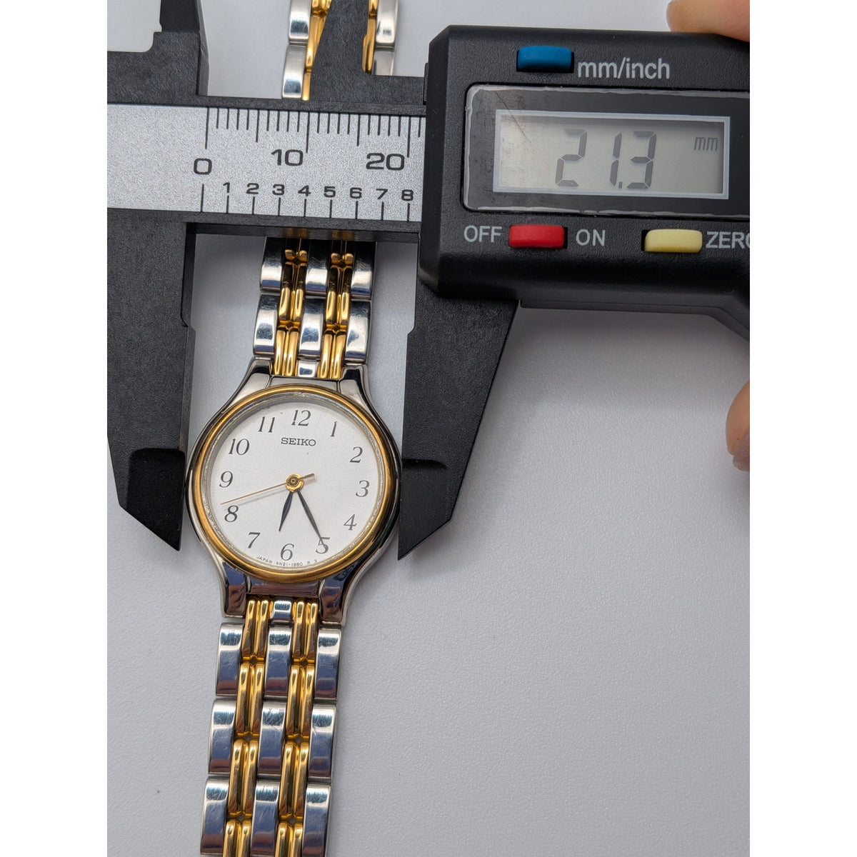 FLAW Vintage 1990s Seiko 4N21-0960 Two Tone Quartz Watch