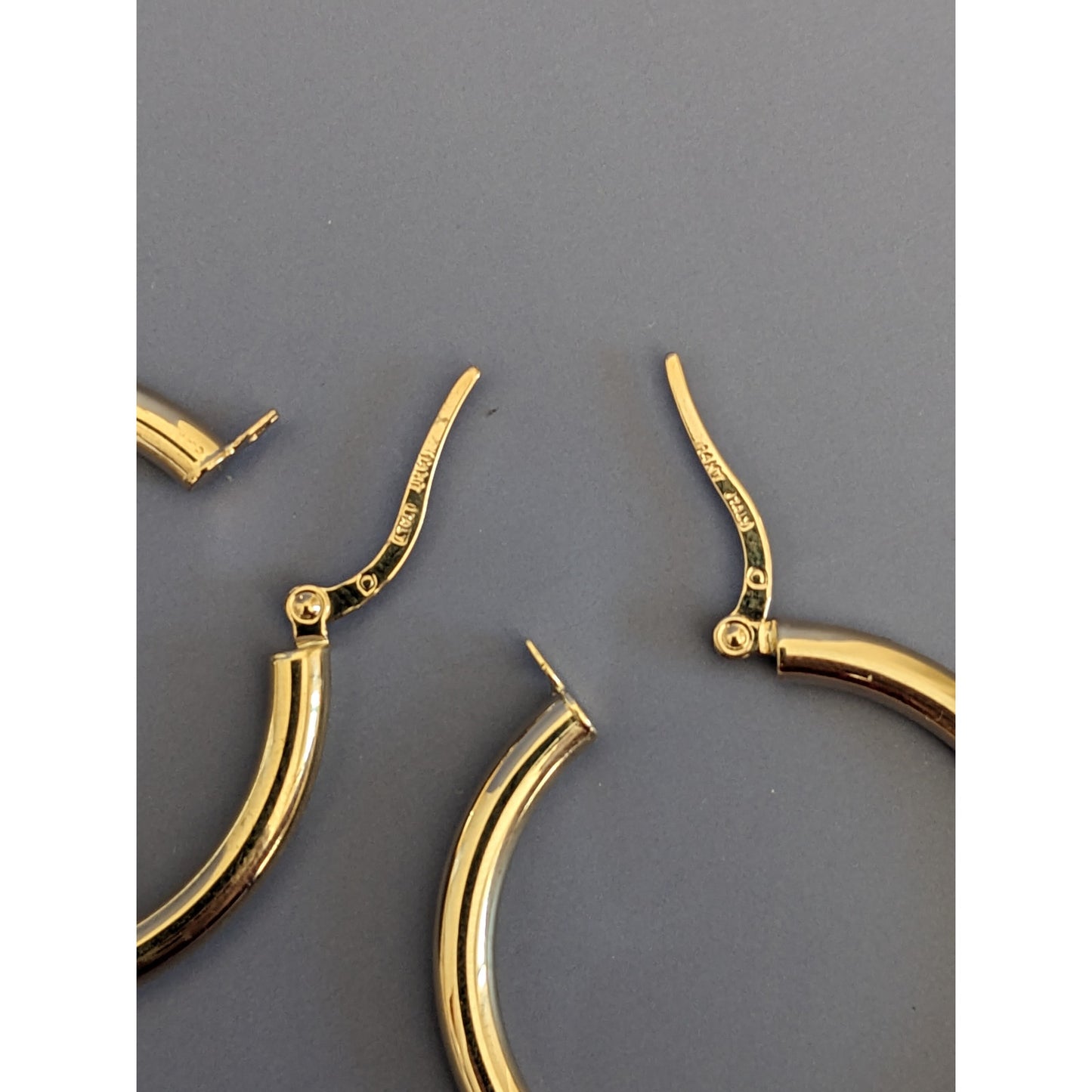 Estate 14k Solid Yellow Gold Italy Hollow Hoops 2.91g