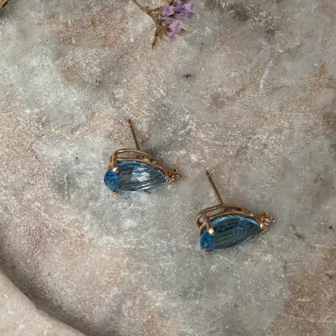 Estate Blue Gem 14k Yellow Gold Pear Shaped Studs with Diamond Accent