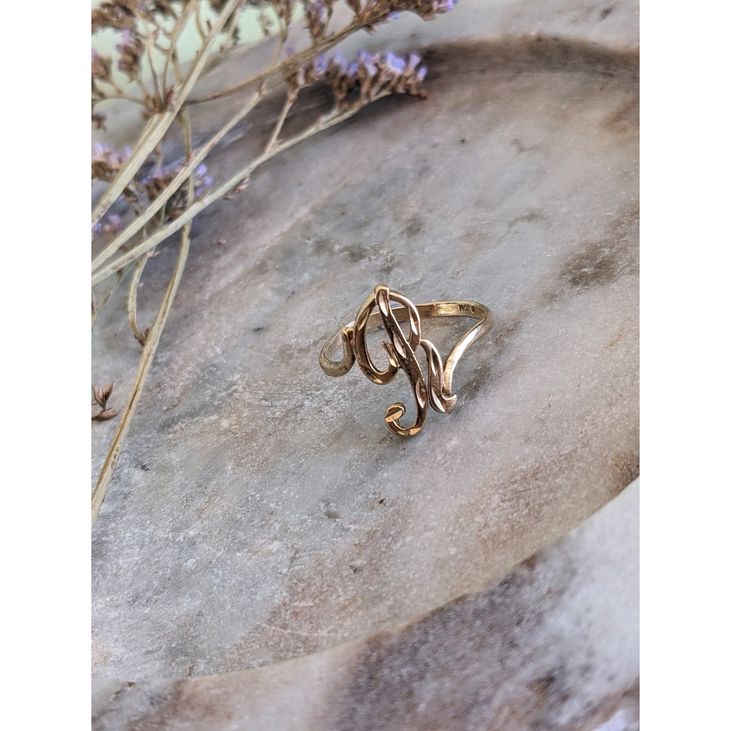 Vintage 10k Yellow Gold "B" Monogram Cursive Letter Ring Size 7.75