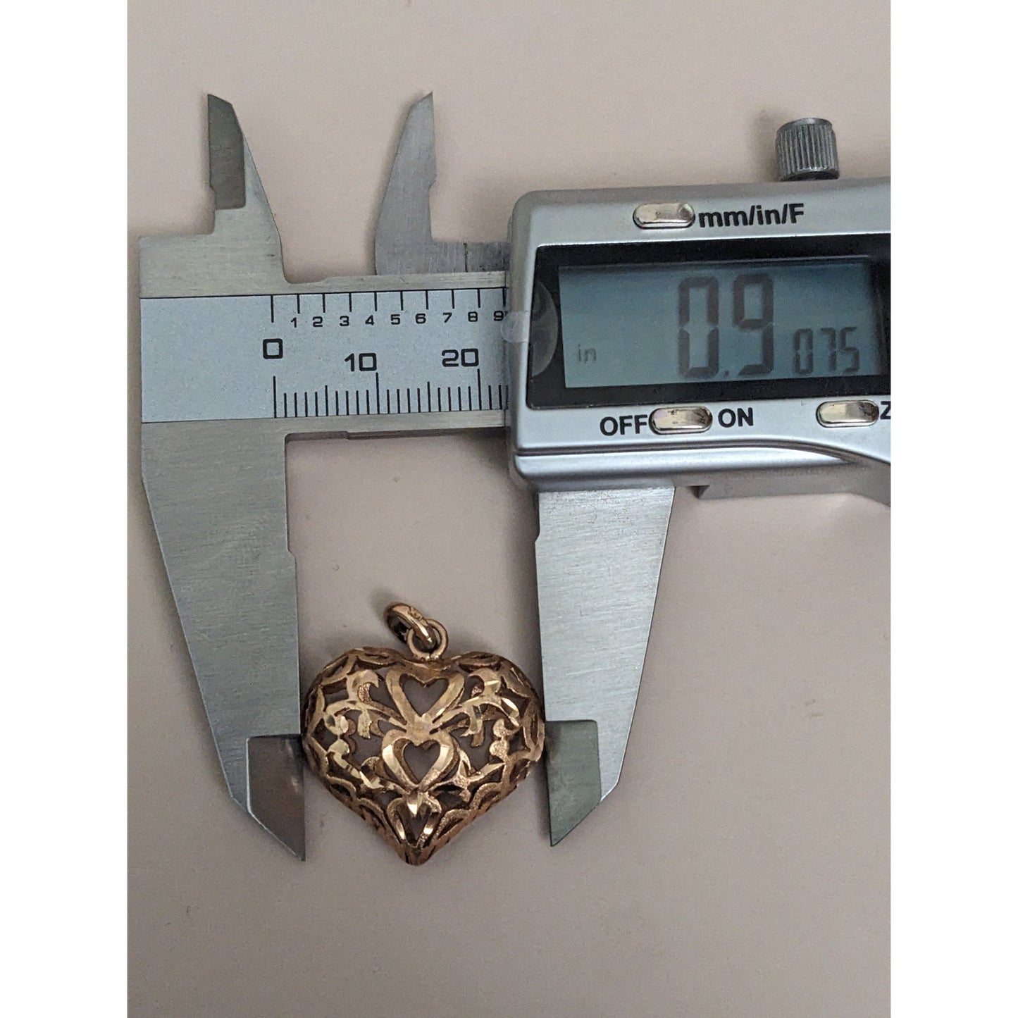 Vintage 14k Yellow Gold Triple Heart Carved Heart Shaped Pendant Charm