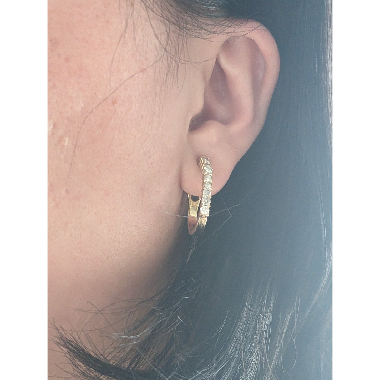 Vintage 14k Yellow Gold 0.75 CTW Natural Diamond Huggie Earrings