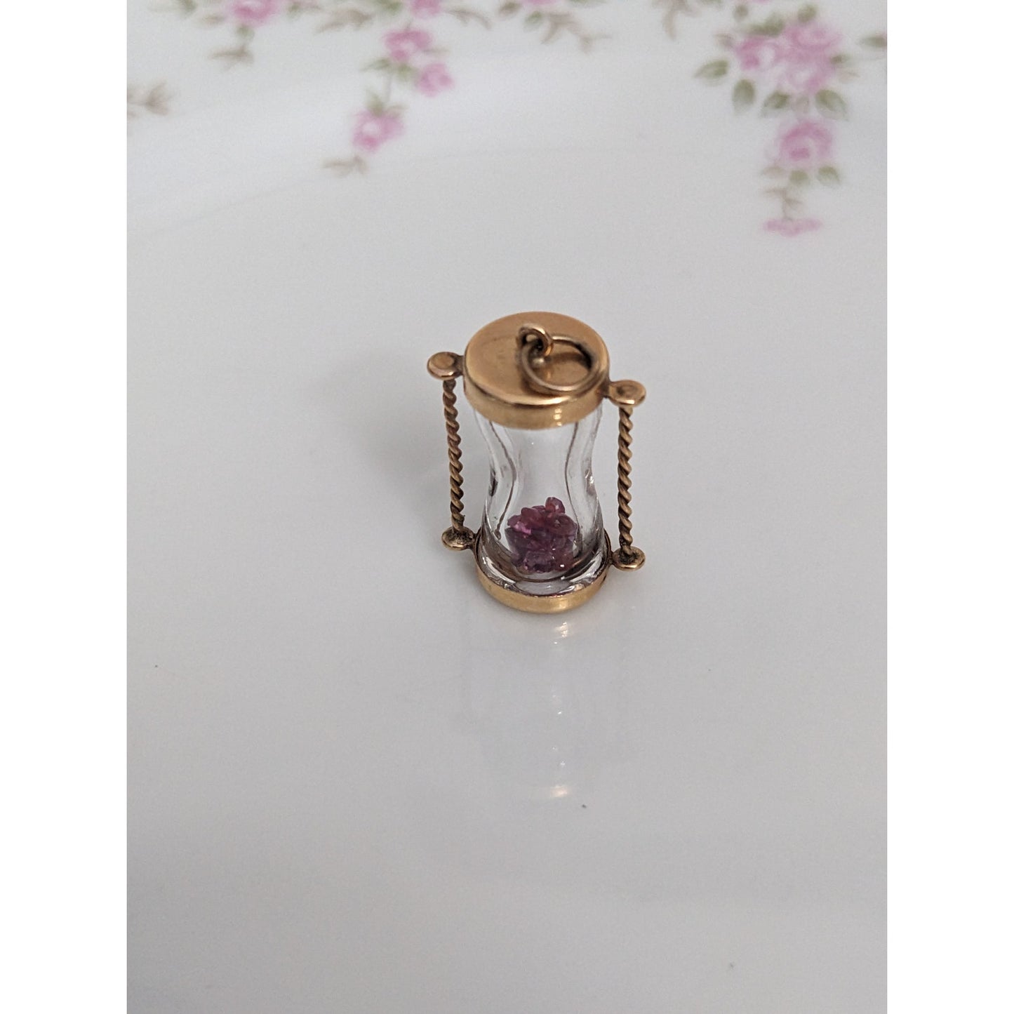 Vintage 14k Yellow Gold 3D Hourglass Pendant with Rubies