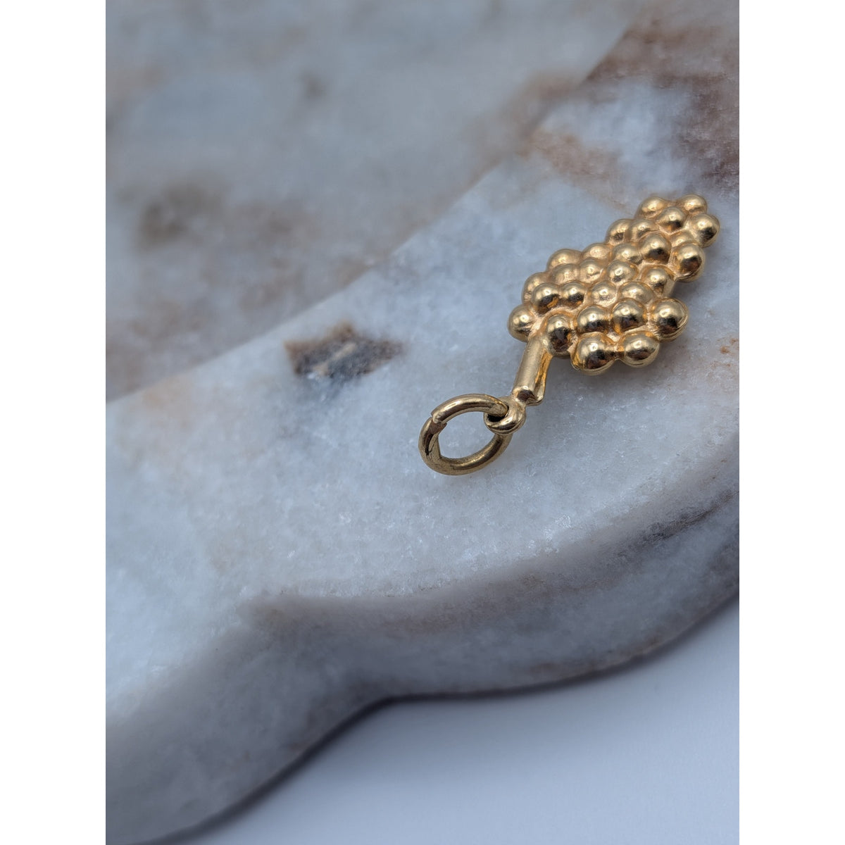 Vintage Unmarked 18k Solid Gold 3D Grape Cluster Charm w/ Jump Ring (open)