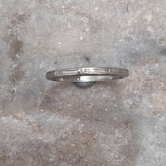 Vintage Hillcraft Platinum Delicate Dainty Etched Band Ring Size 4.75