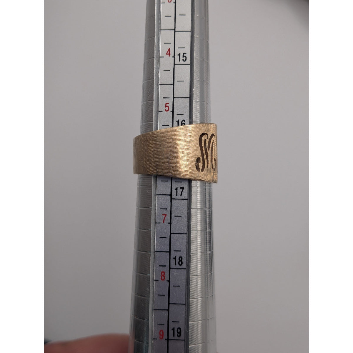 Vintage 14k Solid Yellow Gold Wide Cigar Ring Size 6 with "MSS" Monogram