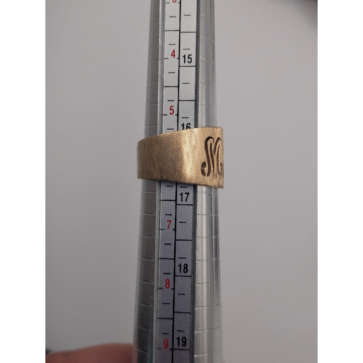 Vintage 14k Solid Yellow Gold Wide Cigar Ring Size 6 with "MSS" Monogram