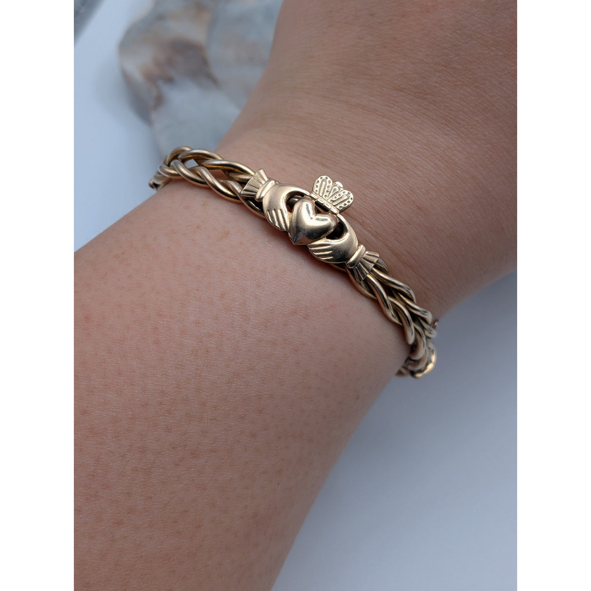 Vintage 9K Gold Filled Irish Claddagh Braided Bangle Bracelet