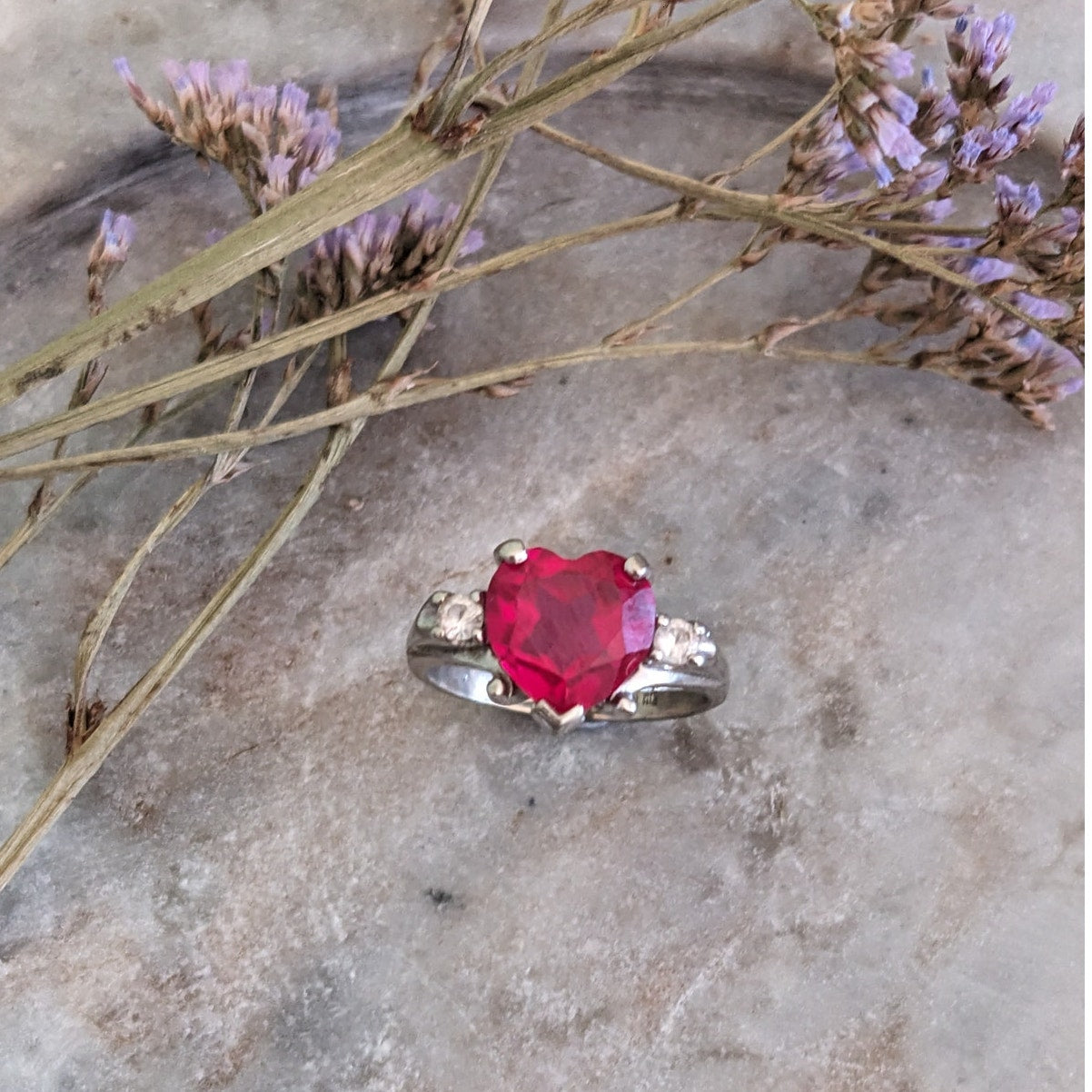 Vintage 10k White Gold Ring with Red Heart Gem and Diamond Accents Size 4.25