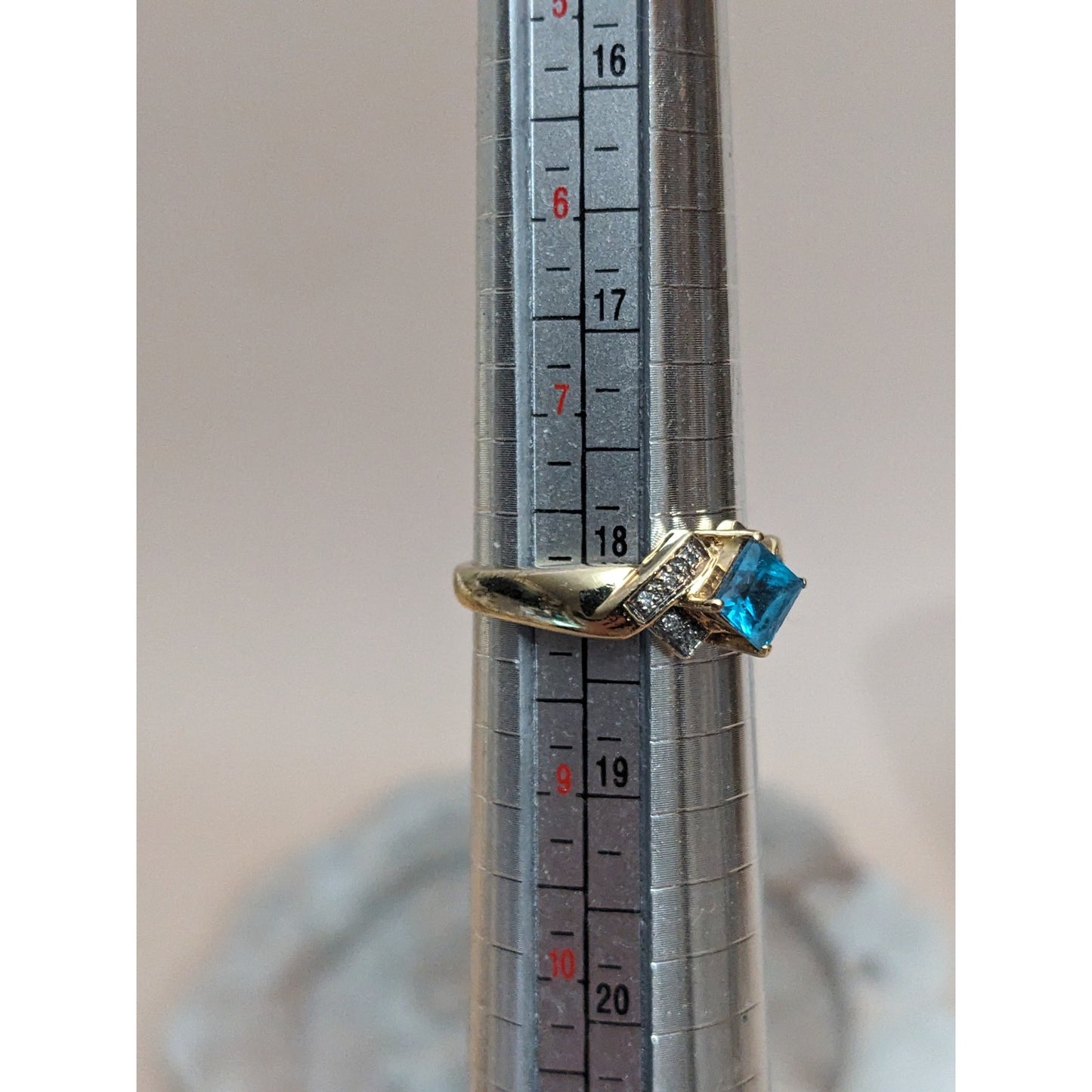 Vintage 10k Yellow Gold Blue Topaz and Diamond Accent Ring Size 8