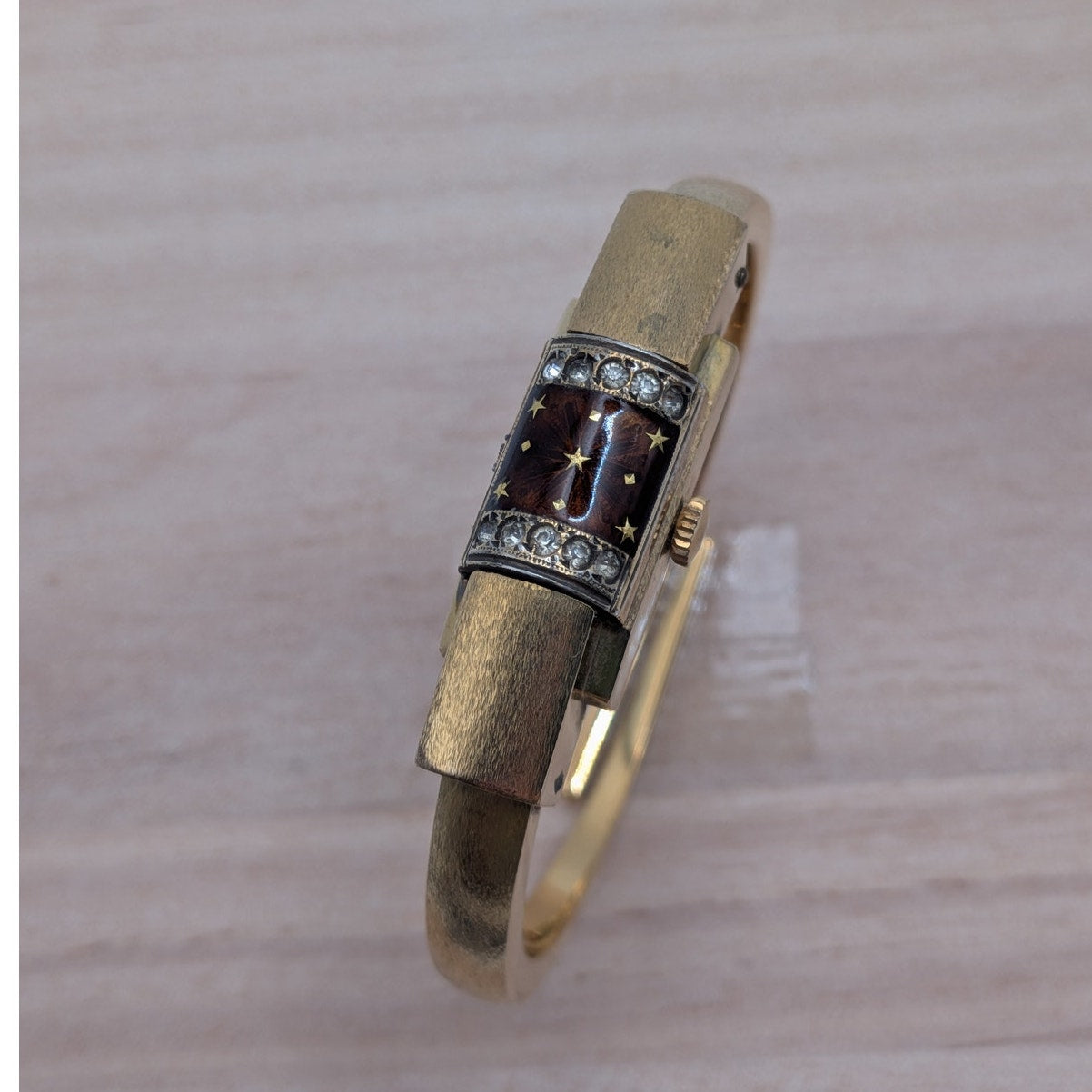 Vintage Chandler Gold Tone Peekaboo Watch Brown Enamel and Stars