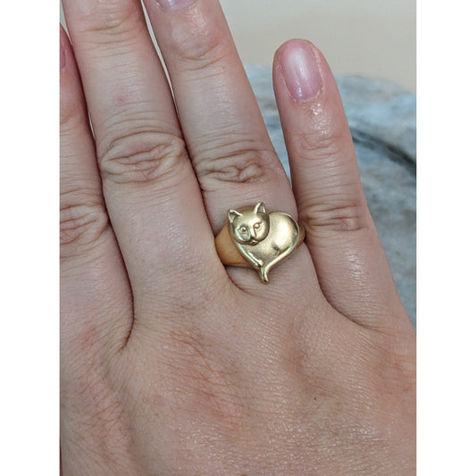 Vintage 14k Yellow Gold Heart Shaped Cat Ring Size 7