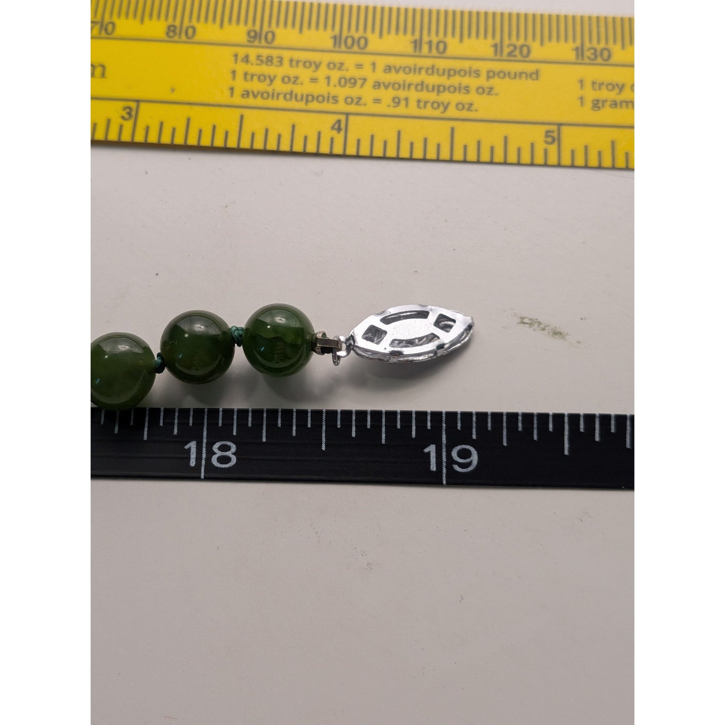 Preowned 8mm Nephrite Bead Strung Necklace 19 in