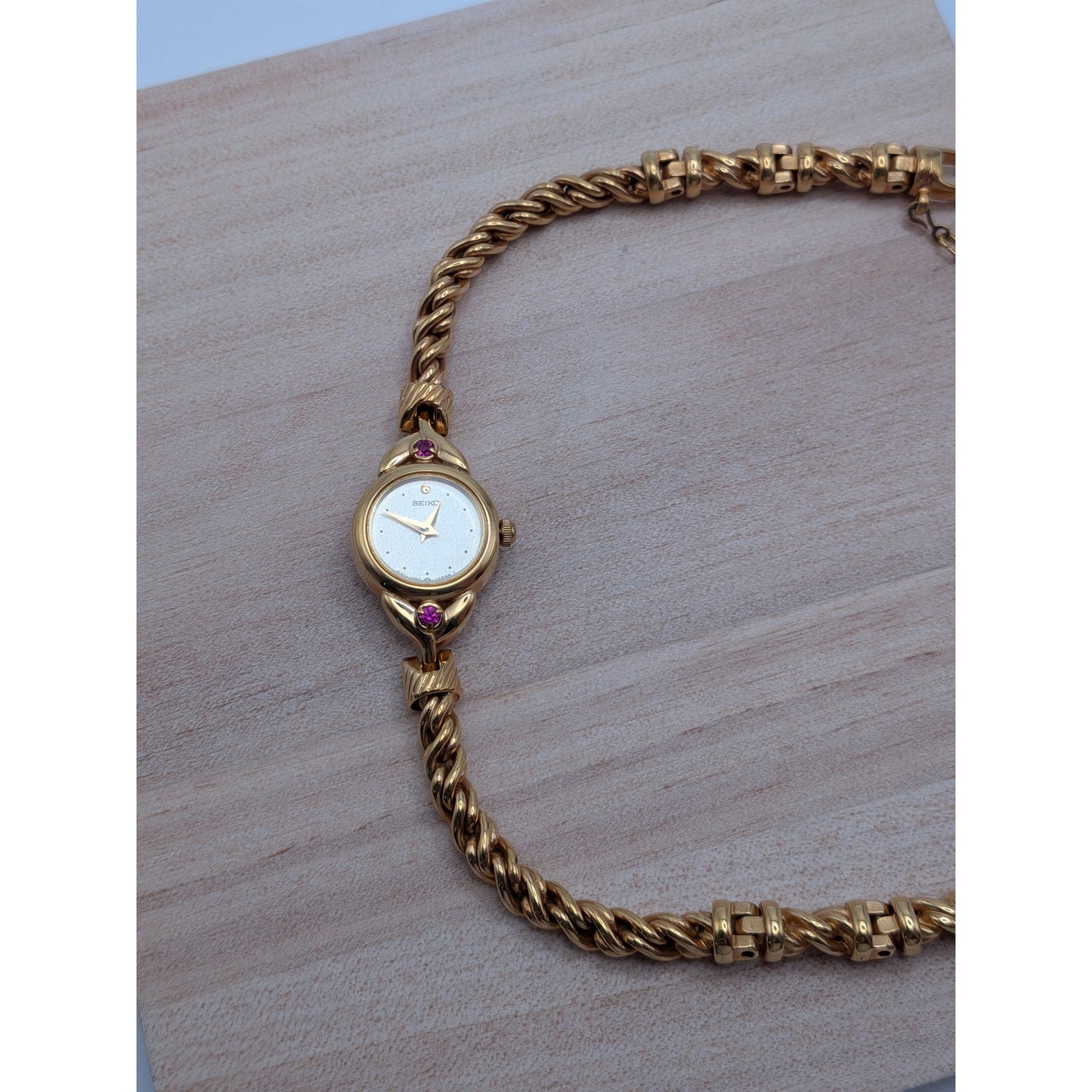 Vintage Seiko Dainty Gold Tone Rope Watch with Pink Stones
