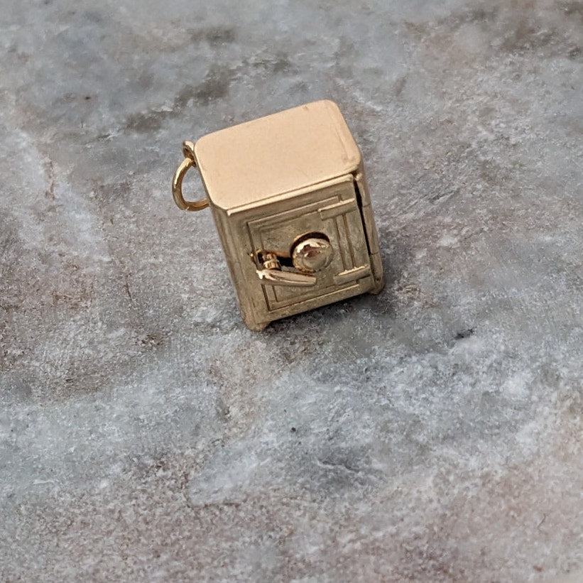 Vintage 14k Yellow Gold Articulated Miniature Safe Vault Charm Pendant