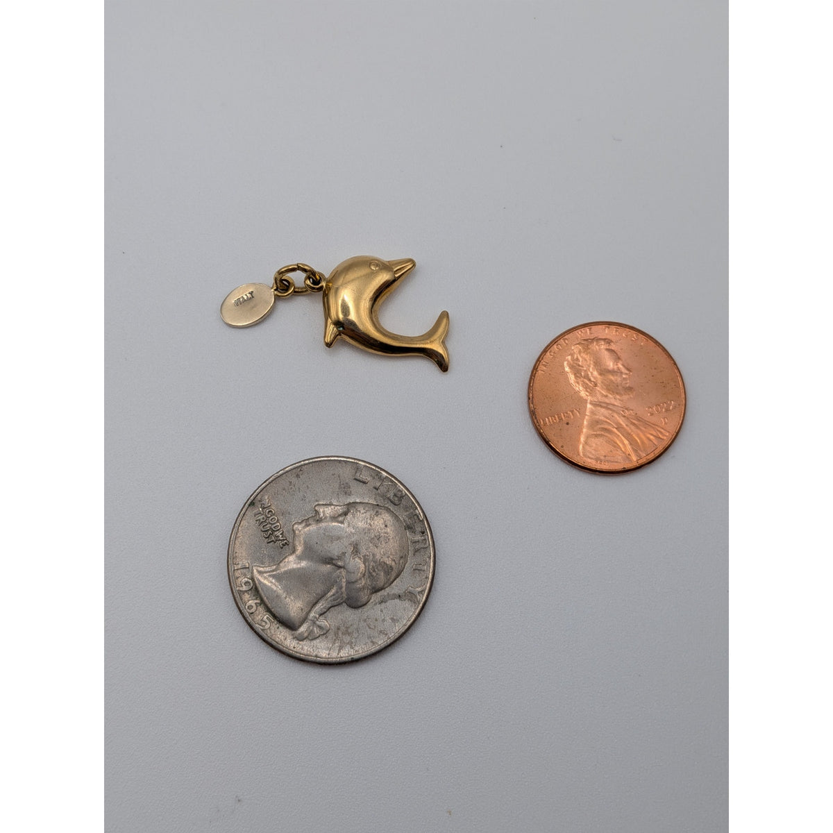 Vintage 18k Solid Yellow Gold Mini Dolphin Charm and Tag w/ Jump Ring (open)
