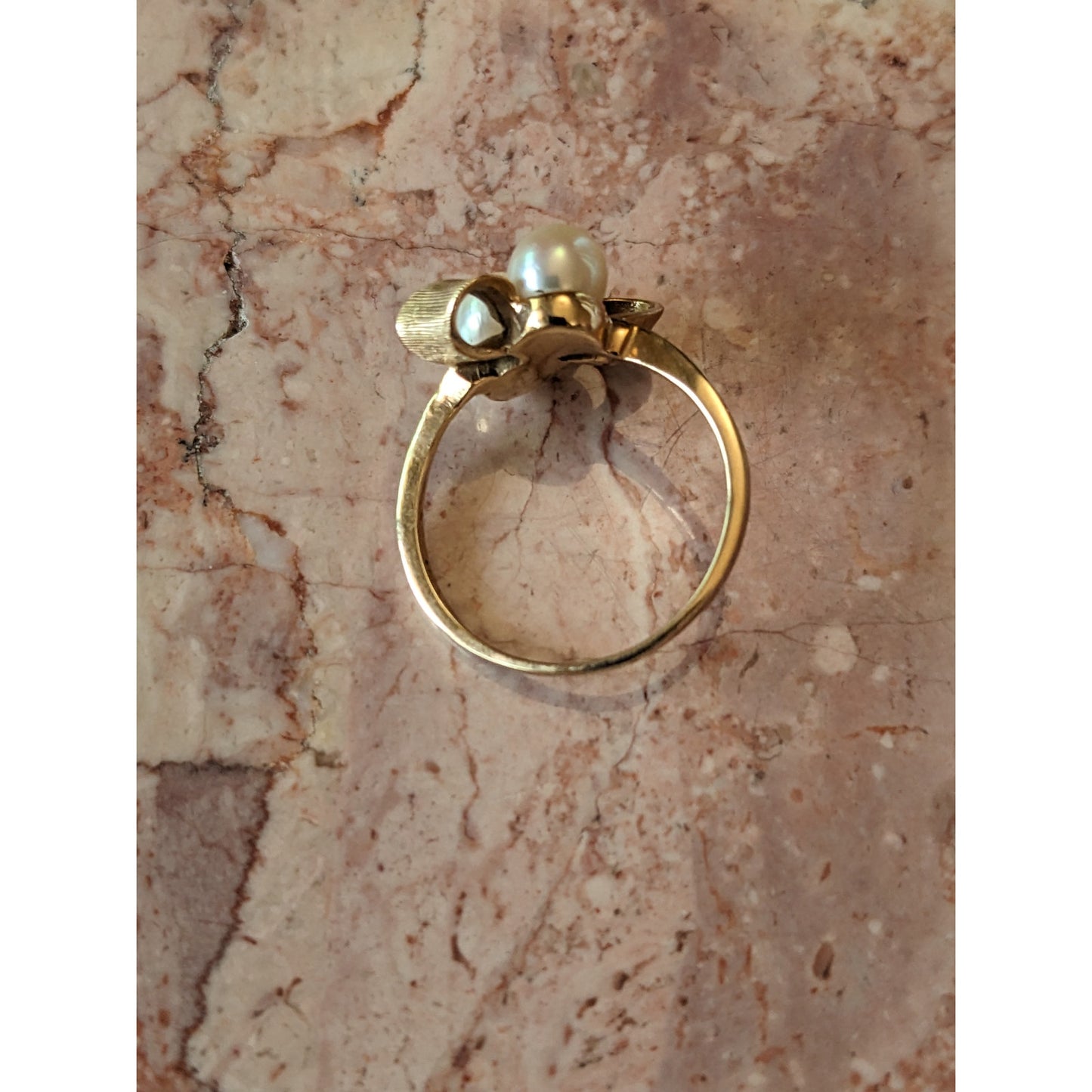 Vintage 10k Yellow Gold Two Faux Pearl Bow Ring Size 7