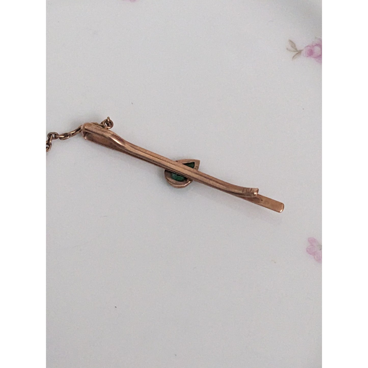 Vintage Unmarked 10k Rose Gold Tie Bar with Green Teardrop Gem