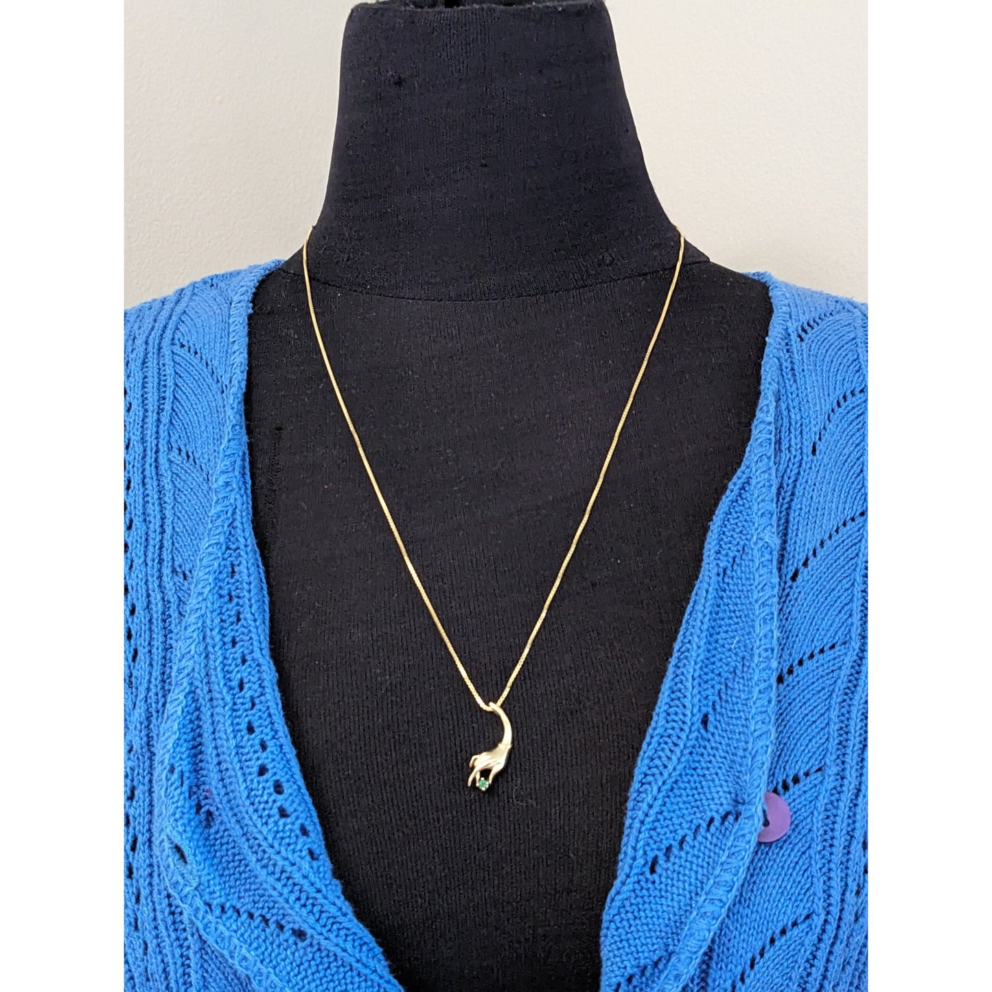 Vintage 14k Yellow Gold Hand Pendant with Green Gem Pendant and Necklace