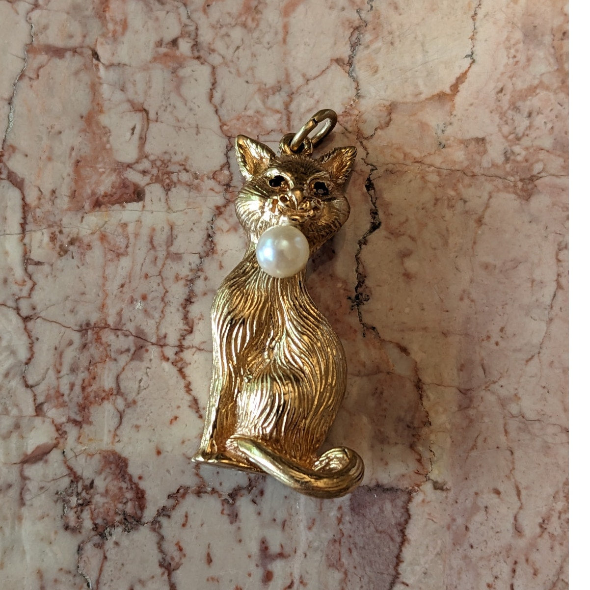 Vintage 14k Yellow Gold Heavy Sitting Cat Red Eyes Faux Pearl Charm Pendant
