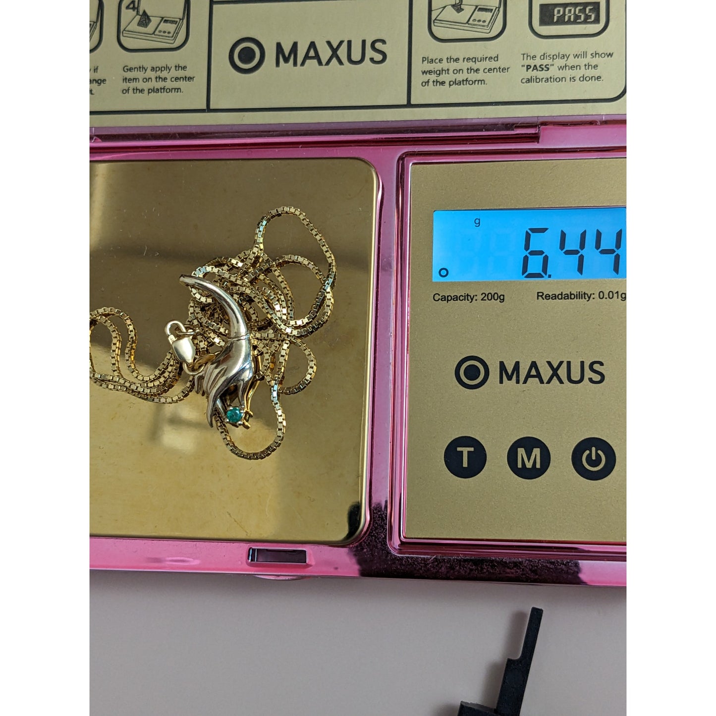 Vintage 14k Yellow Gold Hand Pendant with Green Gem Pendant and Necklace