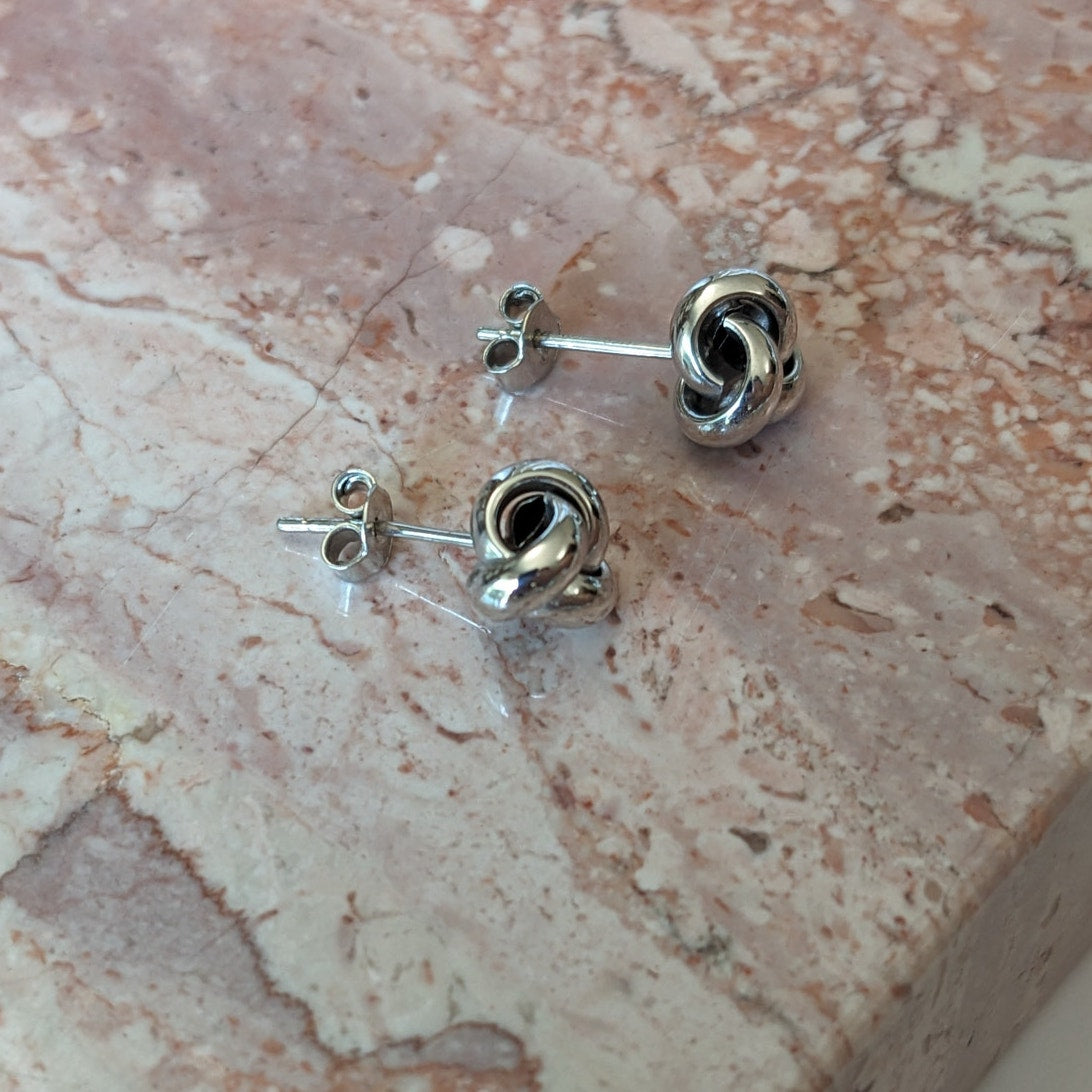 Vintage 14k White Gold Italy Love Knot Stud Earrings 0.58g