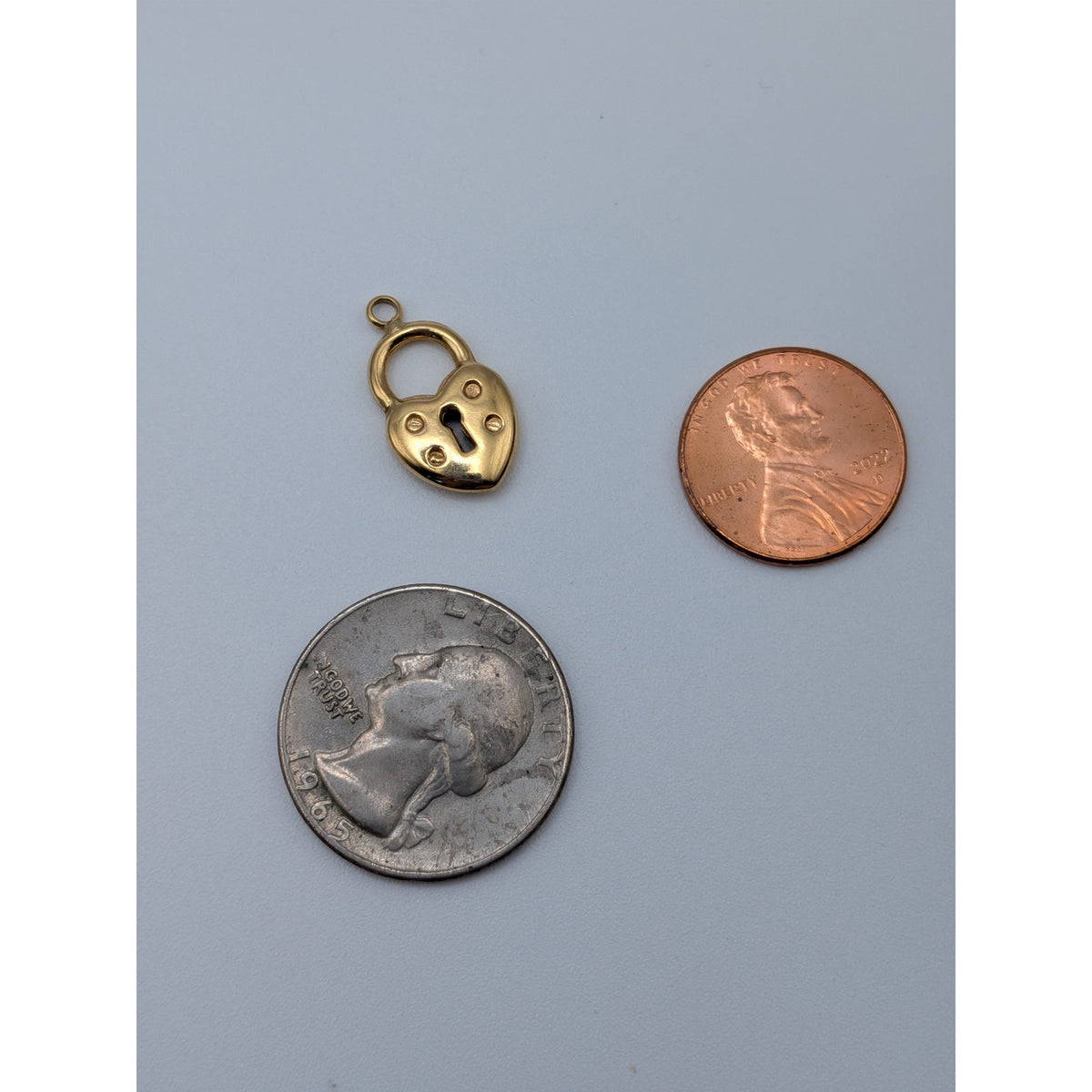 Vintage Unmarked 18k Solid Gold 3D Heart Padlock Charm