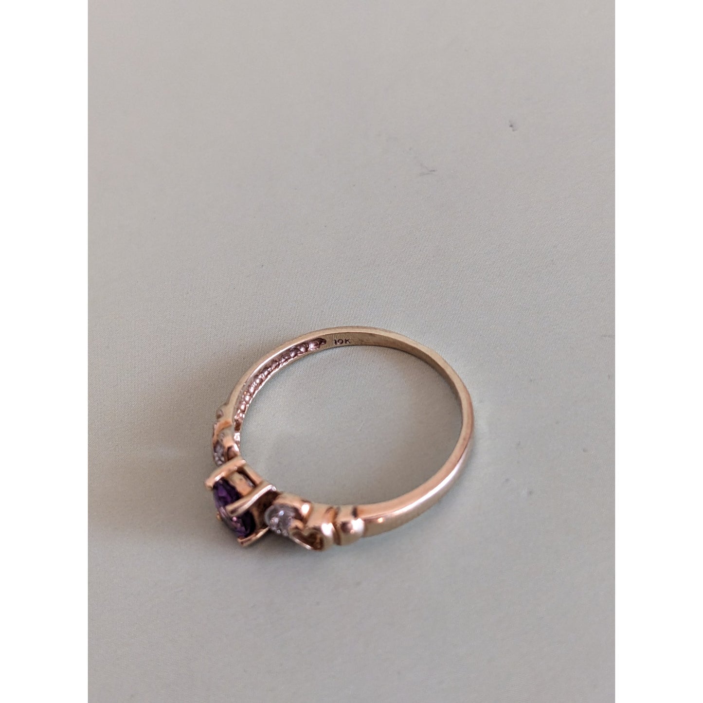 Vintage 10k Yellow Gold Purple Amethyst Ring White Gold Accents & Heart Cutouts