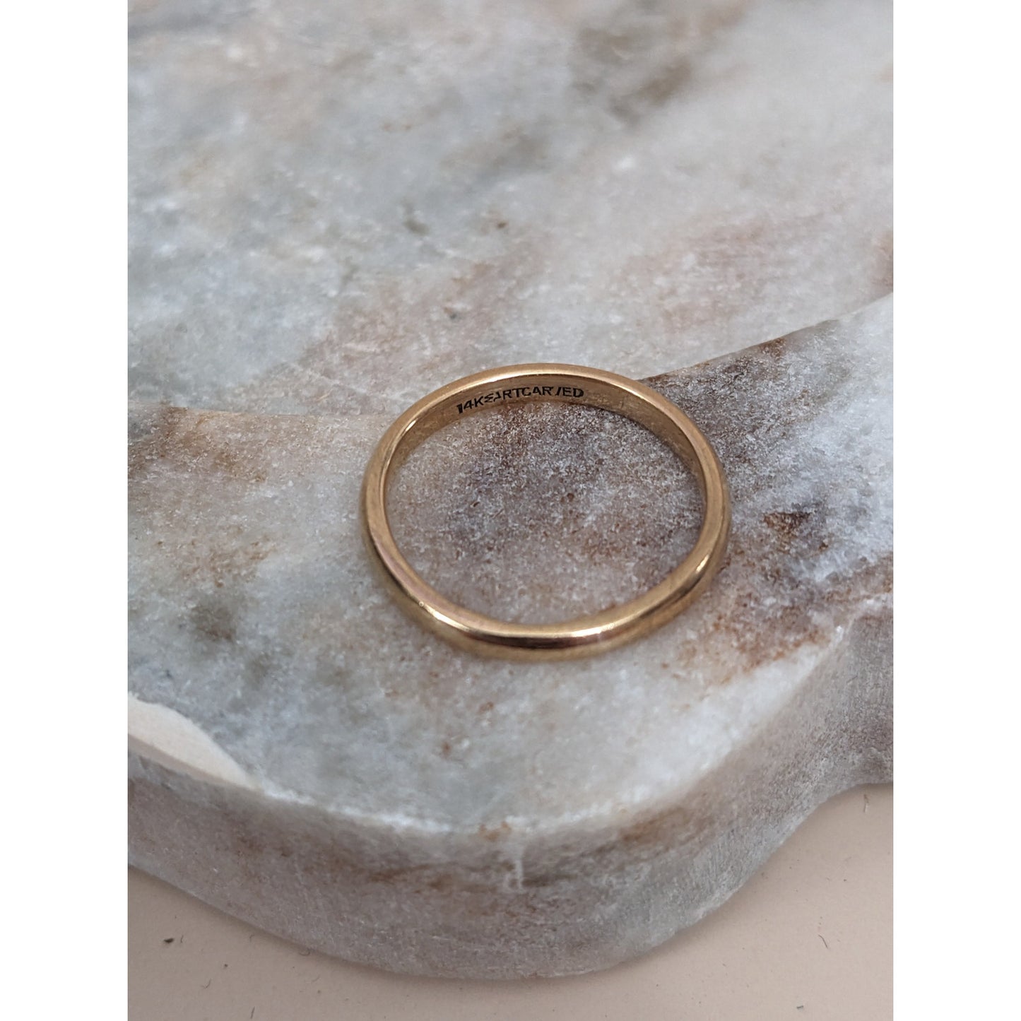 FLAW Vintage 14k Yellow Gold Art Carved Simple Wedding Band Ring Size 5.5