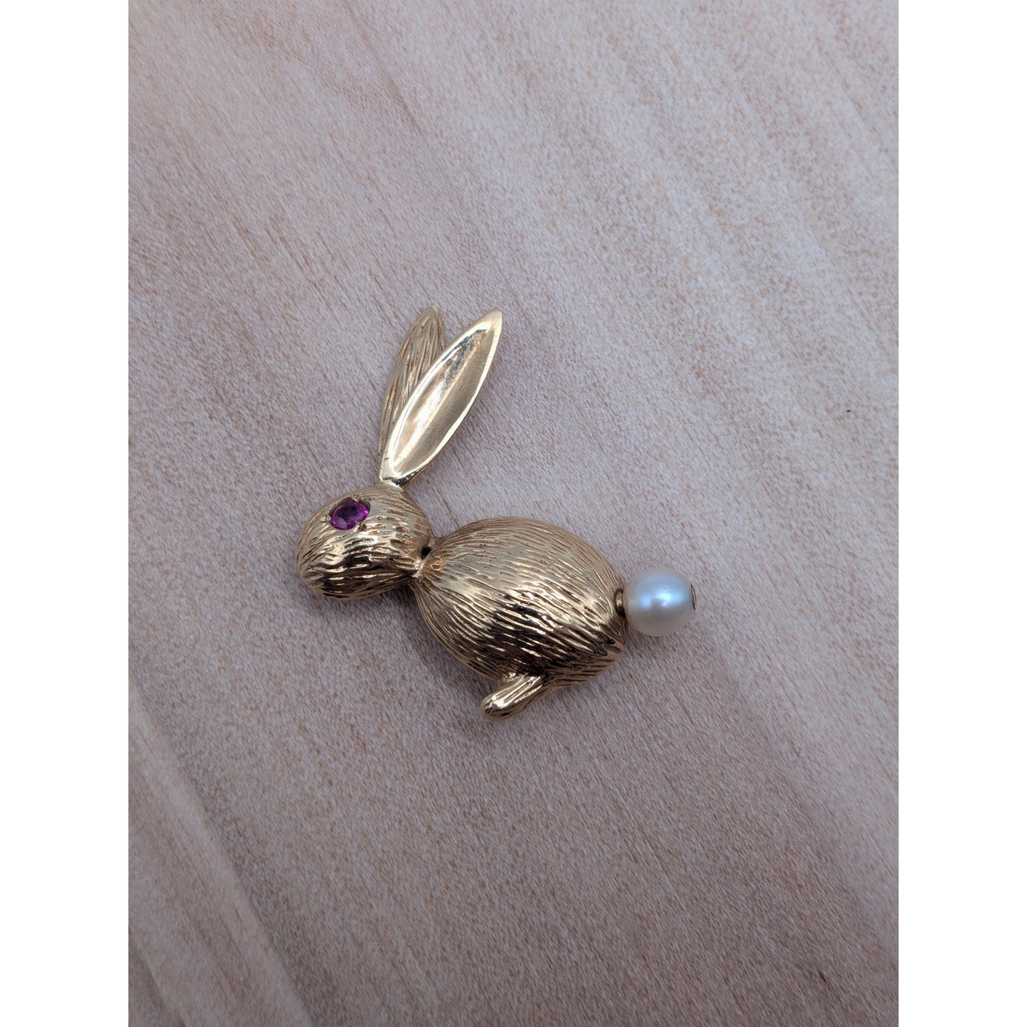 Vintage 14k Yellow Gold Rabbit Brooch with Pink Eye and Pearl