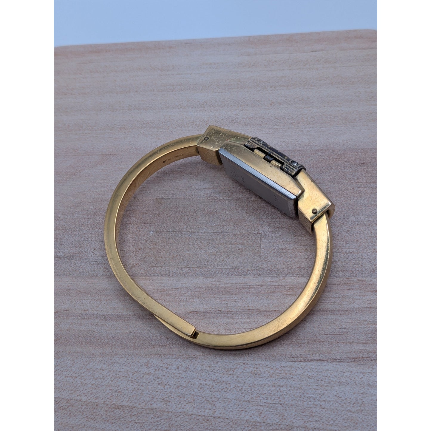 Vintage Chandler Gold Tone Peekaboo Watch Brown Enamel and Stars