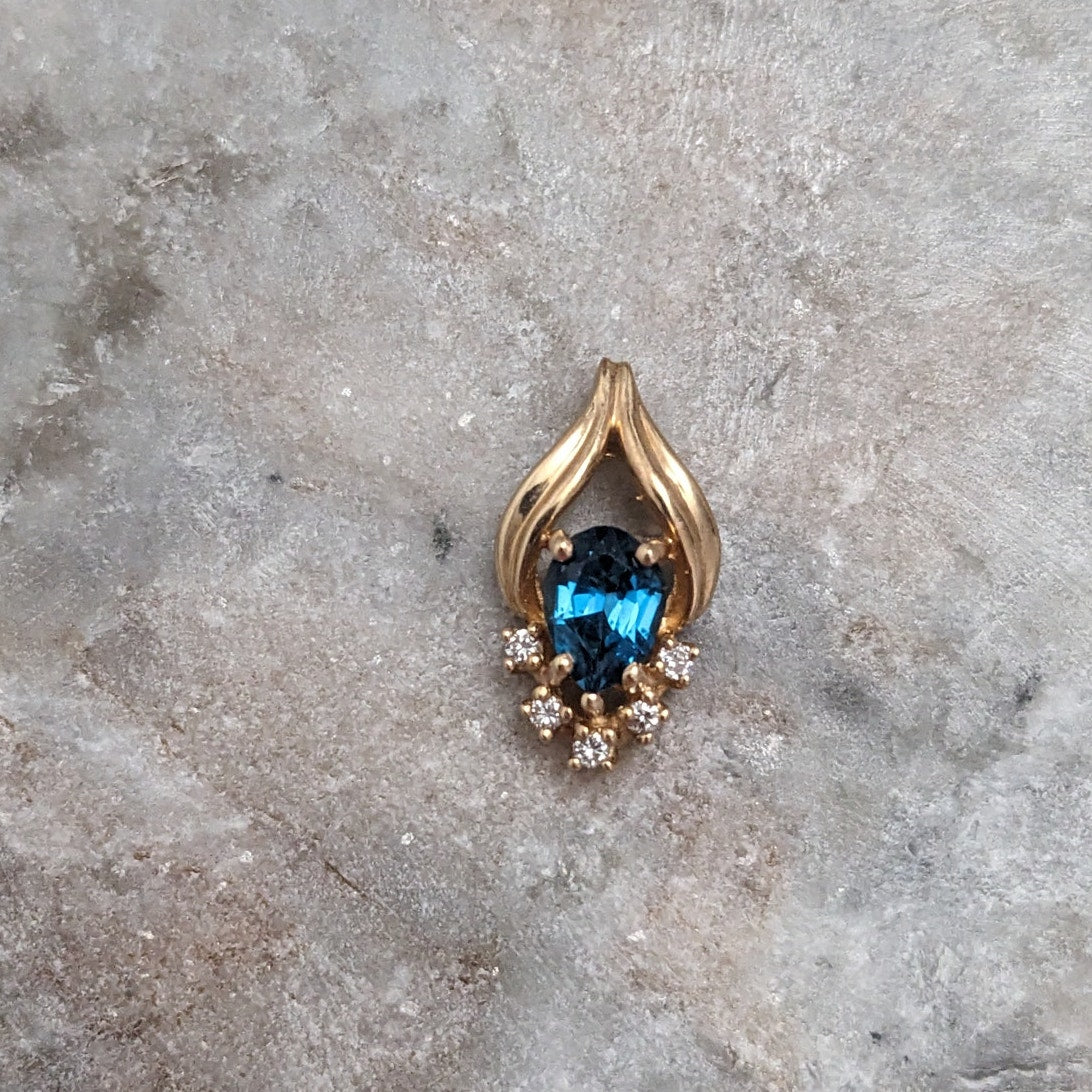 Vintage Unmarked 14k Yellow Gold Blue Topaz Diamond Accent Pendant