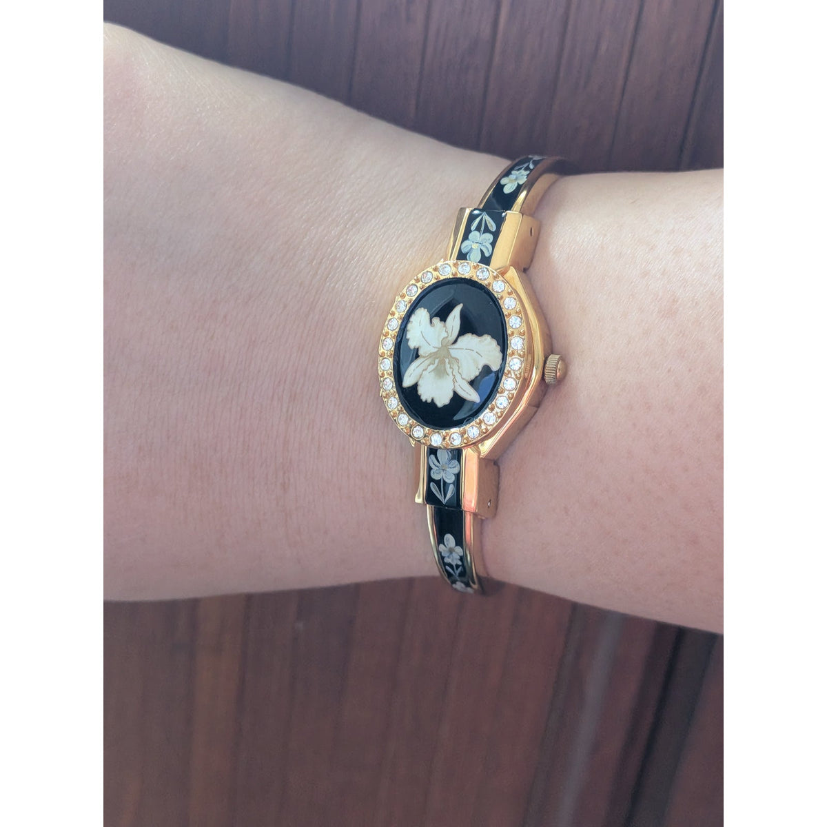 Vintage Andre Mouche Gold Tone Peekaboo Watch Black Enamel White Flower & Stones