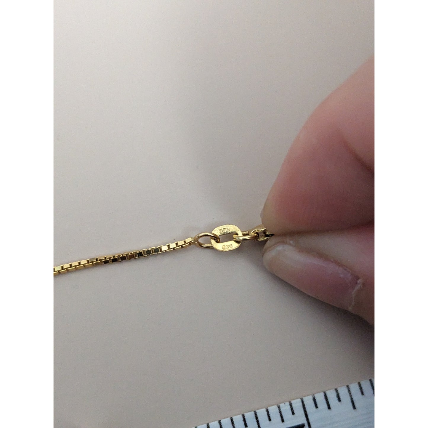 Vintage 14k Yellow Gold Hand Pendant with Green Gem Pendant and Necklace