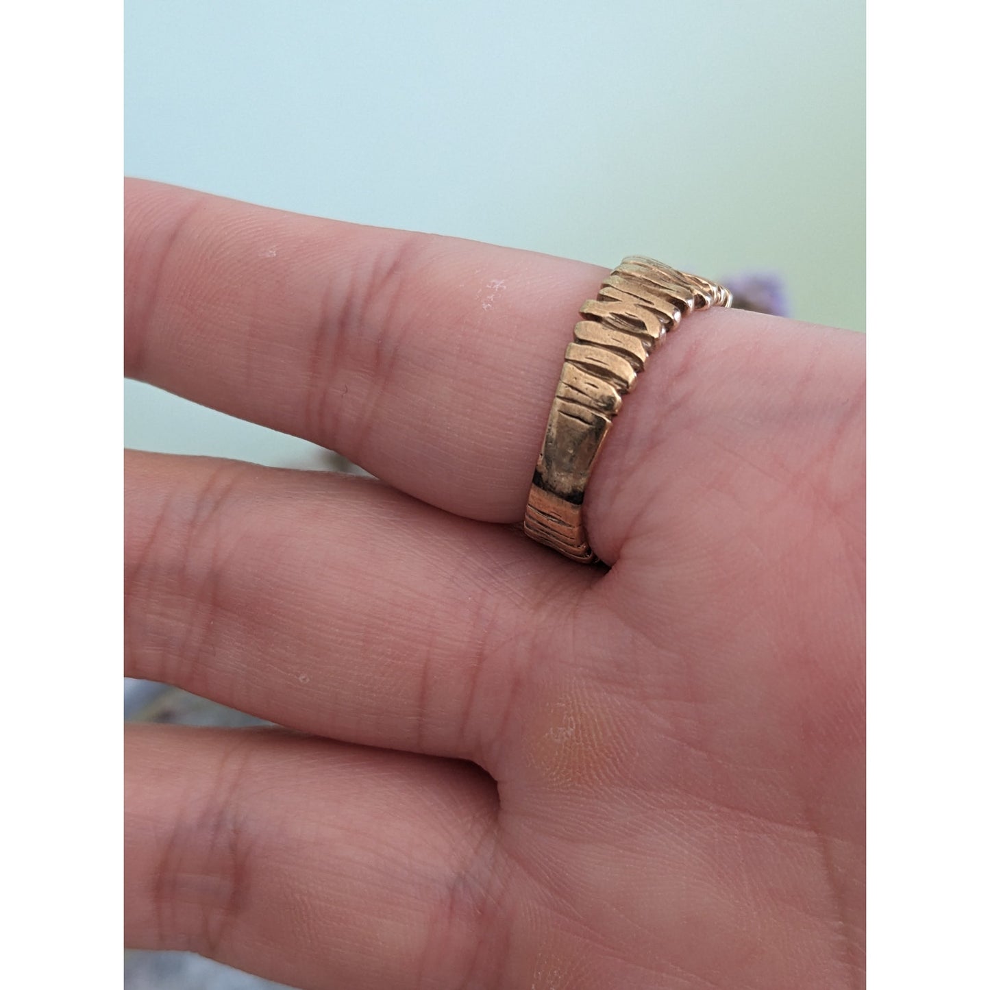 Vintage Unmarked 14k Yellow Gold Abstract Bark Branch Modernist Wide Band Ring