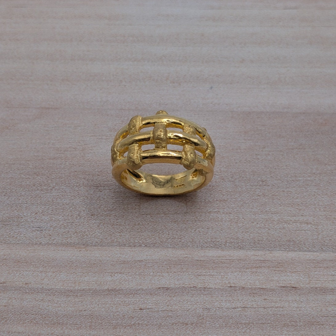 Vintage 24k Yellow Gold Textured Basket Weave Statement Ring Size 6