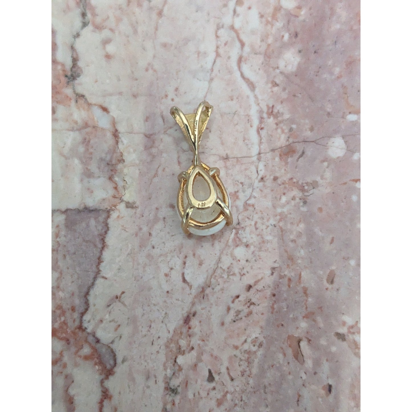 Estate 14k Yellow Gold Teardrop Opal Charm Pendant