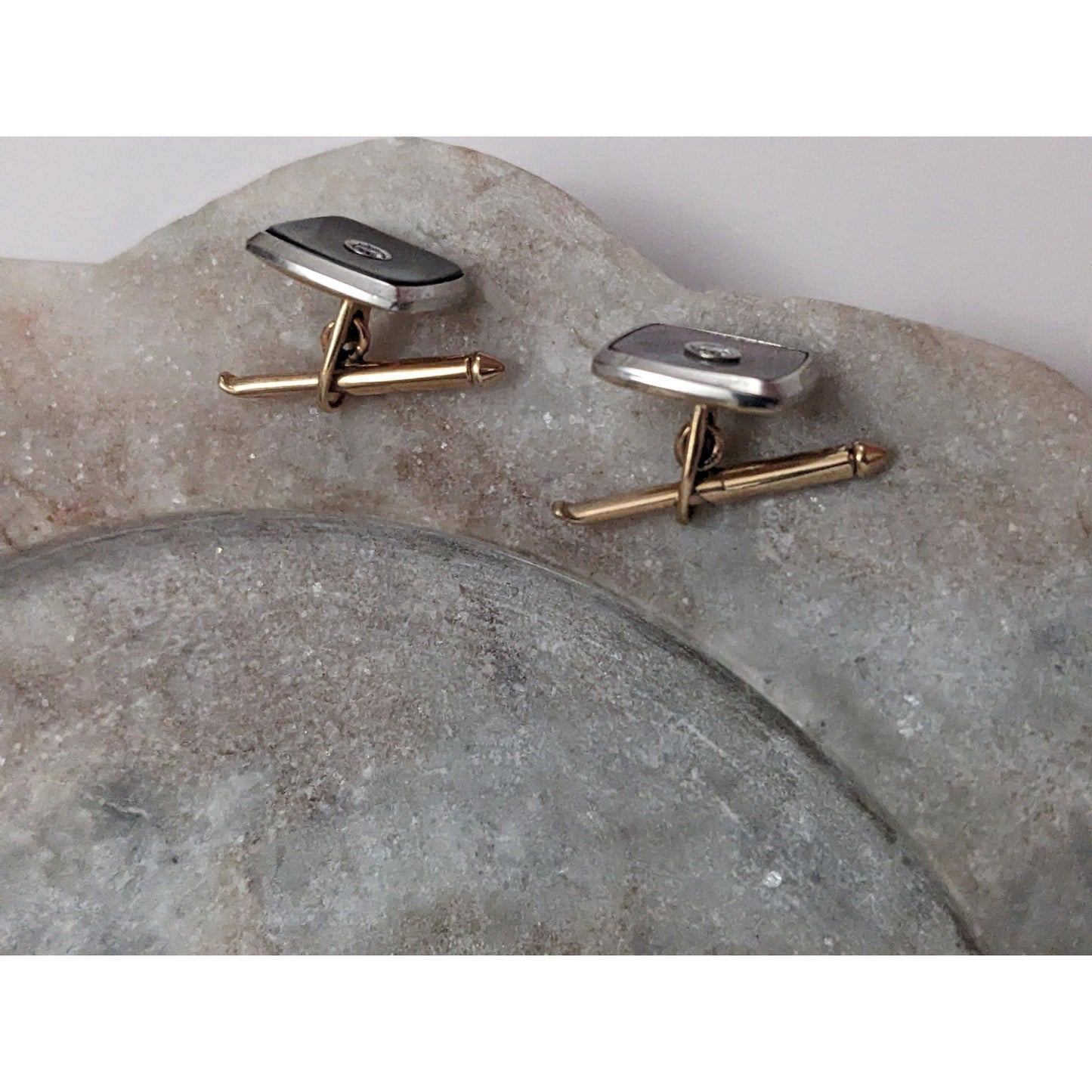 Vintage 14k Gold Mother of Pearl Cufflinks 0.10ct Diamond Accents